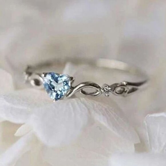 💥Gorgeous Cute Heart Shaped 925 Silver Blue Diamond Ring for Women, F017 - Picture 4 of 7